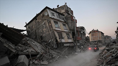 Deprem bölgesindeki esnaf işletmelerinin yüzde 50,49'u ağır hasarlı