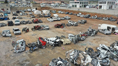 Deprem felaketinde oto galeriler büyük yara aldı