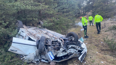Bolu'da otomobil takla attı. 1 ölü, 2 yaralı