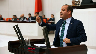 CHP'li Karabat: Depremzedelerin yerleştirilmesi için öğrencilerin çıkarıldığı yurtlarda depremzede yok