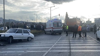 Freni arızalanan kamyonun yaptığı kazada 7 kişi yaralandı