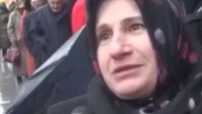 Ucuz et için saatlerce soğukta sıra bekleyen yaşlı kadın: Ben vazgeçtim çocuklarım yesin