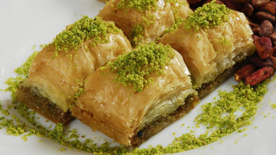 İki dilim baklava kaç saatte yakılır
