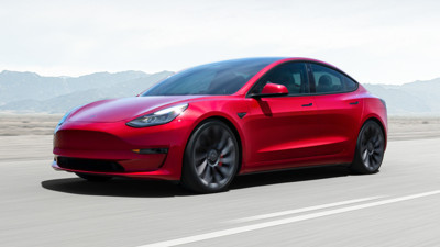 Tesla Model 3 hacklendi. Hem de dakikalar içinde
