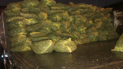 Kocaeli'de kaçak avlanan 10 ton midye ele geçirildi