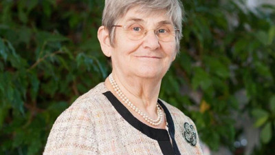 Canan Karatay uyardı. Zararları büyük. Domatesle salatalığı birlikte sakın yemeyin