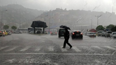Gök gürültülü sağanak bu illeri fena vuracak. Meteoroloji uyardı