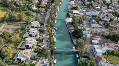 Arsuz'da hasar gören turistik tesisler onarılıyor