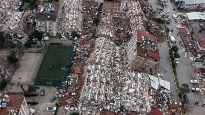 İnşa ettiği kayak pisti iki kez çöken şirket, deprem bölgesinde bina inşa edecek
