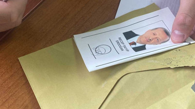 İki yerden daha boş zarftan Erdoğan'a oy basılmış oy pusulası çıktı