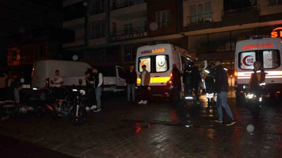 Ters yöne giren motosiklet yolunda giden motosiklet ile kafa kafaya çarpıştı