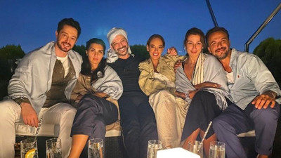 Murat Boz'un paylaştığı fotoğraftaki o detay takipçilerinin gözünden kaçmadı