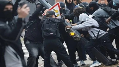 Fransa'da seçim iptal edildi: 5 adayın imzasında usulsüzlük tespit edildi - Resim : 1