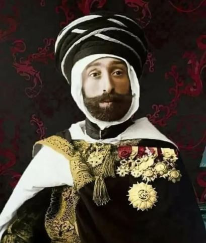 Fas Sultanı mı, Cem Yılmaz mı? Görenleri şaşırtan benzerlik - Resim: 4