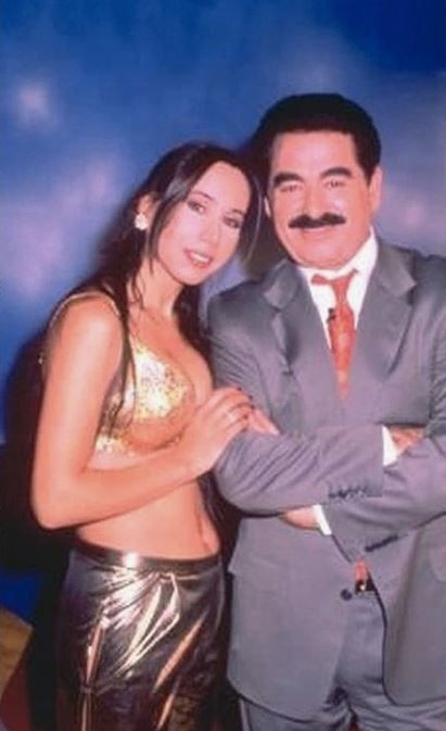 İmparator'un gözyaşları: 22 yıllık küslük yılbaşıda bitti! İbrahim Tatlıses Asena'yı görünce ağladı! - Resim: 23