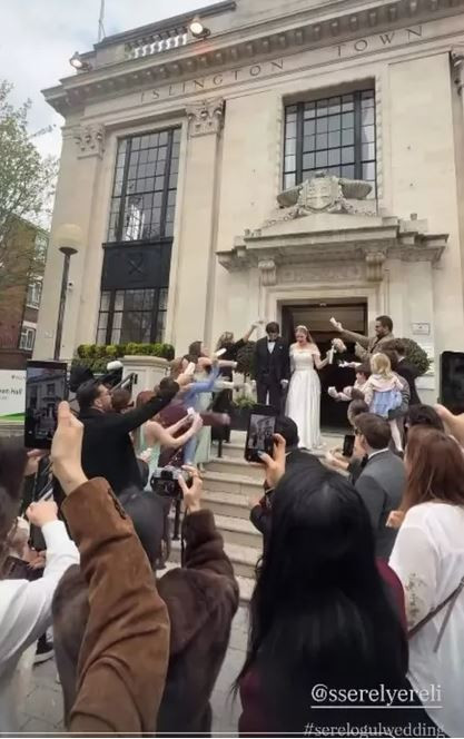 Serel Yereli Londra’da sessizce evlendi: Zirvedeyken oyunculuğu bırakmıştı - Resim : 2