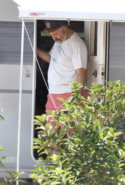 Ünlü oyuncu Karavan akımına katıldı: Bodrum'daki tatilinden kareler - Resim : 2