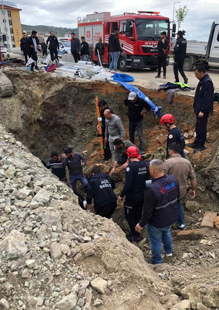 İşçi göçük altında kaldı: Elazığ’da mucize kurtuluş - Resim : 2