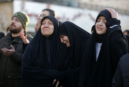 İran’da 40 günlük yas ilan edildi: Sokaklar hareketlendi - Resim: 7