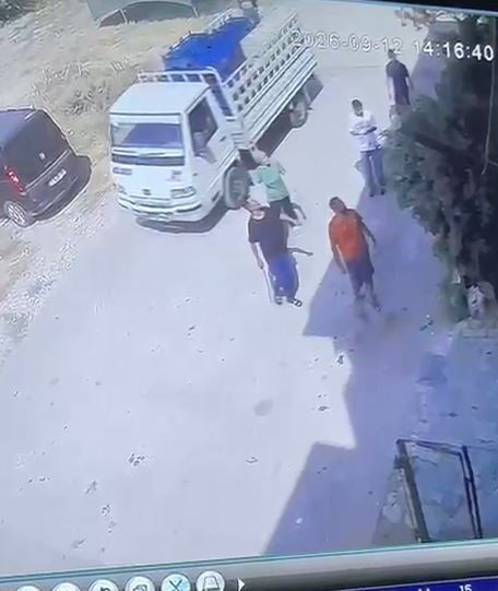 Keser, bıçak ve zincirlerle kapıya dayandılar: Adana'da komşu kavgası - Resim: 3