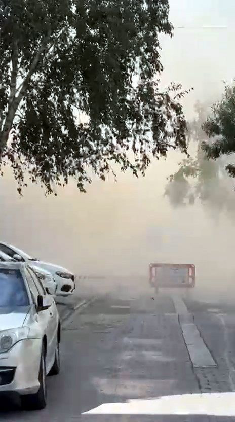 4 katlı bina aniden çöktü: Ecel teğet geçti - Resim: 5