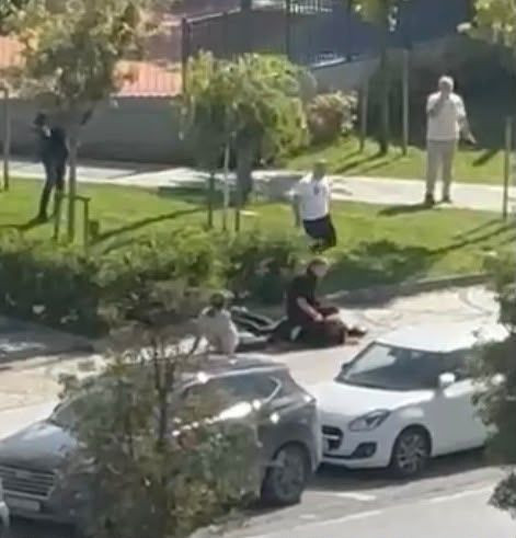 Başakşehir’de parkta alacak hesaplaşması: Silahlar çekildi, 2 kişi yaralandı - Resim: 11