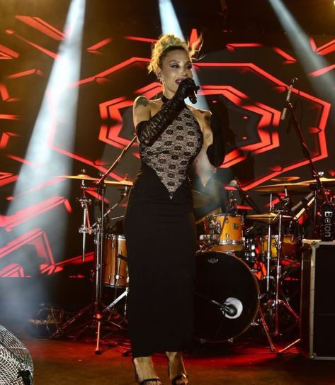 İrem Derici’den evlilik açıklaması: “Yıl bitmeden evlenebilirim” - Resim : 2