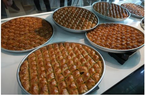 Belediye'den "uygun fiyatlı baklava" projesi: Geliriyle şehit ailelerine ev alınacak - Resim : 4