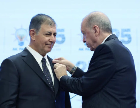 Özgür Özel'in Cemil Tugay pişmanlığı - Resim : 1