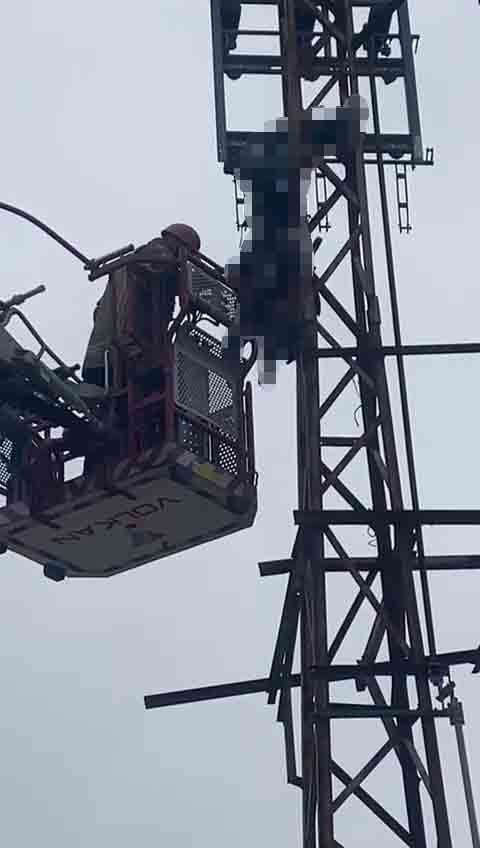 Bursa'da hırsızlık için çıktığı direk sonu oldu: Akıma kapıldı - Resim : 1