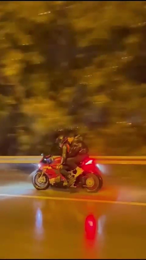 Kaskını kız arkadaşına vermiş: Hatasının bedelini ağır &ouml;dedi - Resim : 3