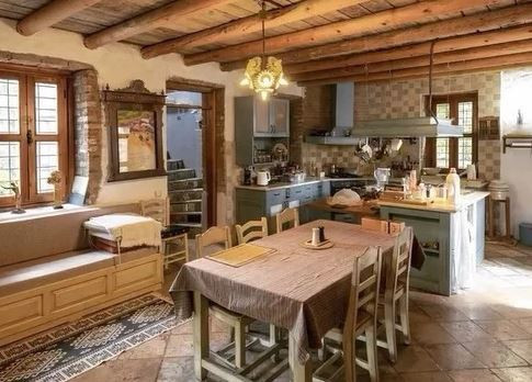 Tuncel Kurtiz'in evi satışa çıkarıldı - Resim : 2