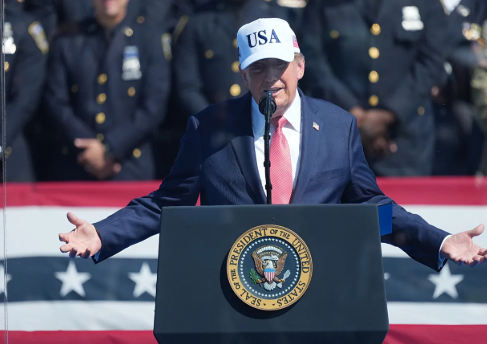 Trump'tan rüşvet gibi seçim vaadi: Herkese verecek - Resim: 4
