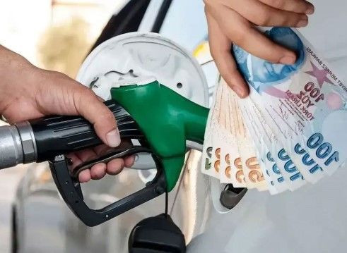 Benzin ve motorin zammı katlanarak geri geldi: Dün iptal edilmişti - Resim: 12