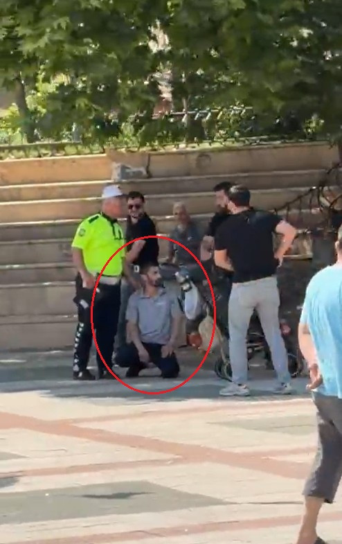 Tam bıçağı çekecekken: Sivil polisler havaya ateş açarak dehşeti önledi - Resim : 3