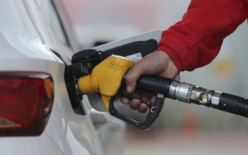 Motorinli araç kullananlar dikkat: Akaryakıtta tabela tekrar değişiyor - Resim: 1