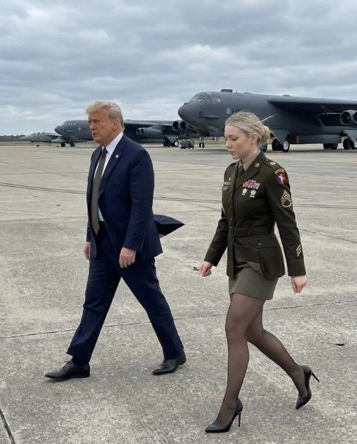 ABD'li komutan Jessica Foster gerçek mi? Sosyal medyadaki 'güzel komutan' fotoğraflarının perde arkası - Resim: 4