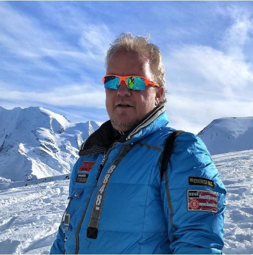 Evlilik yerine veda geldi: Cemiyetin gözde çifti Metin Şen-Zeynep Özbulut yollarını ayırdı… - Resim: 24