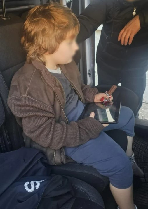 7 yıl esir hayatı yaşatıldı: 8 yaşındaki çocuk kendi adını bile bilmiyormuş - Resim : 2