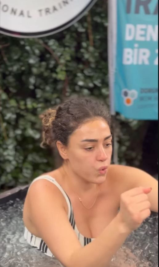 ‘İmparator’ lakaplı İbrahim Tatlıses’in kızı Dilan Çıtak’tan buz dolu fıçıya girdi: Takipçileri hayrete düşürdü - Resim: 4