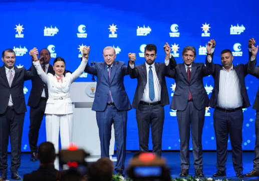 AK Parti İstanbul'u aldı: Harita yeniden çizildi - Resim: 5