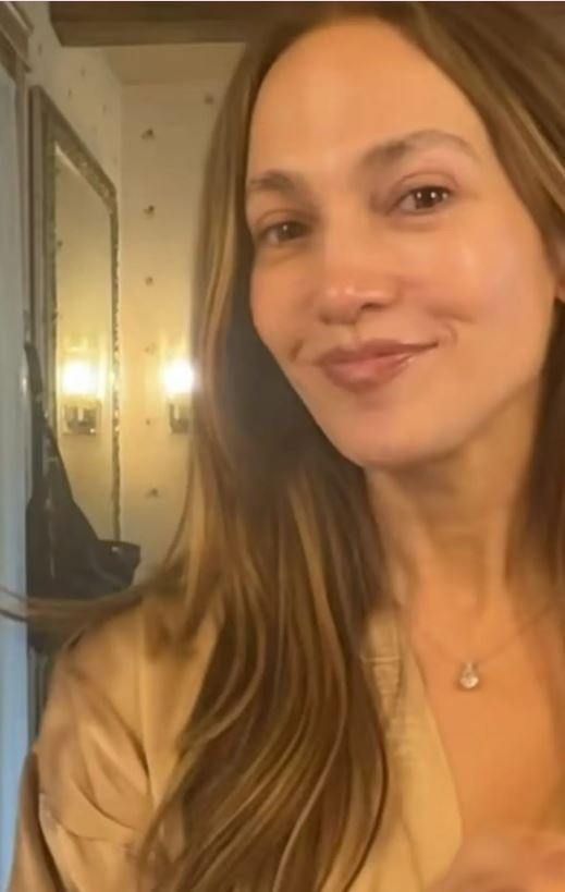 Jennifer Lopez makyajsız paylaşımıyla olay oldu - Resim : 1