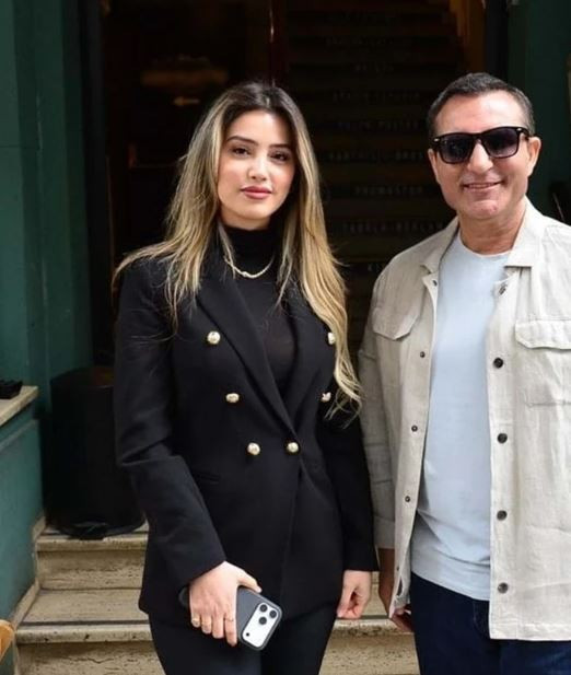 Rafet El Roman üçüncü evliliğe hazırlanıyor: 'Ben başkasına aitim' - Resim : 2