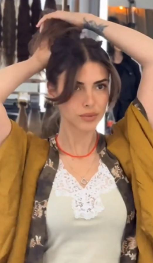Deniz Baysal dizi sonrası saçlarını kestirdi - Resim : 3