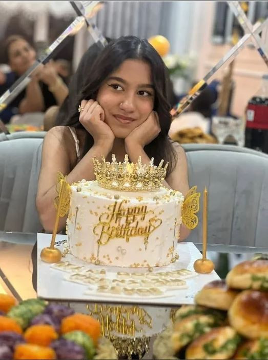 Şakşuka’nın kralı Tarık Mengüç’ün sır gibi sakladığı kızı Sevde ortaya çıktı: Takipçiler şaşkın - Resim: 3