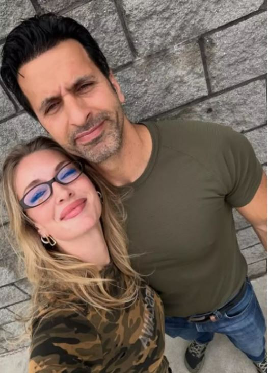 Yasemin Kay Allen&rsquo;den romantik paylaşım: Sessiz sedasız evlenmişti - Resim : 2