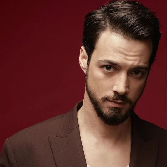 Mert Yazıcıoğlu'nun yeni projesi belli oldu - Resim : 3