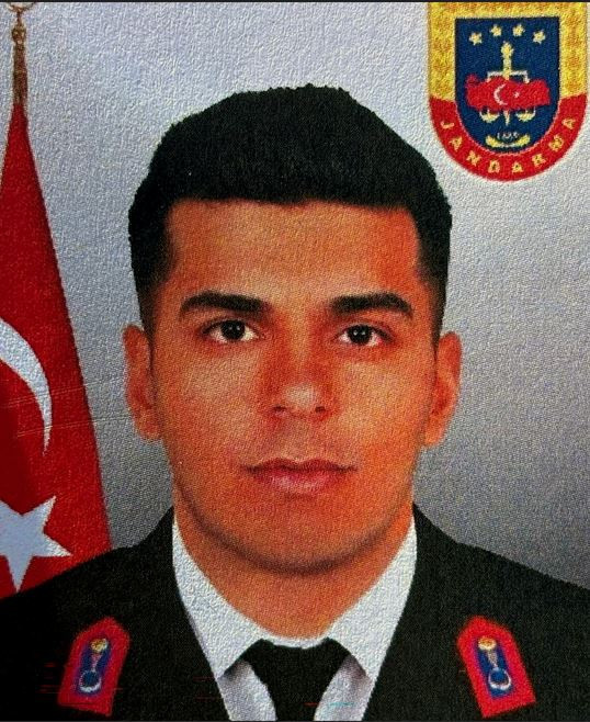 Acılı babanın en zor anı: Türkiye bu kareye ağlıyor - Resim : 4
