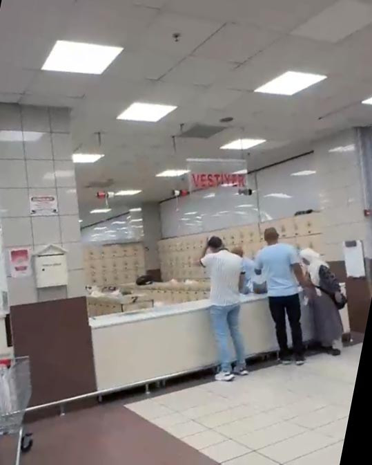 Ankara'da zincir market müşterilerin çantalarını bantladı - Resim : 1