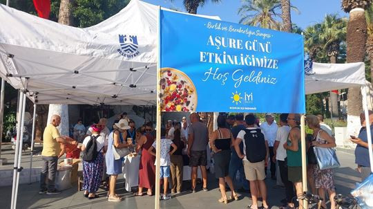 Bodrum'da aşureyle gönüller buluştu - Resim : 2